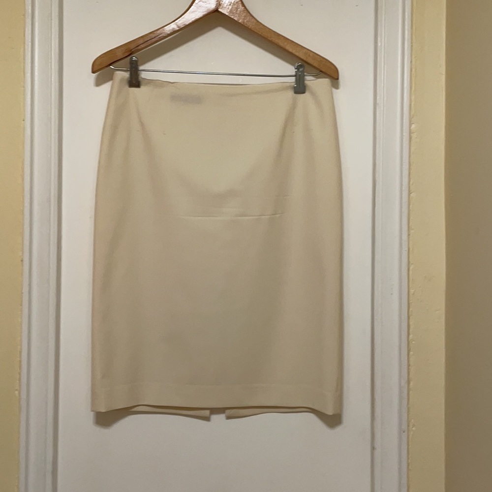 Ivory Lafayette 148 pencil skirt